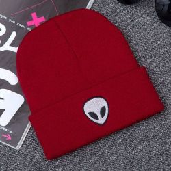 Gorro Invierno Bordado Alien 2