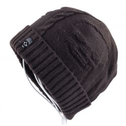 Gorro con calavera de punto... 2
